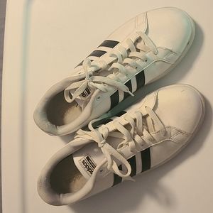 adidas tennis shoes size 11 (woman's size)
